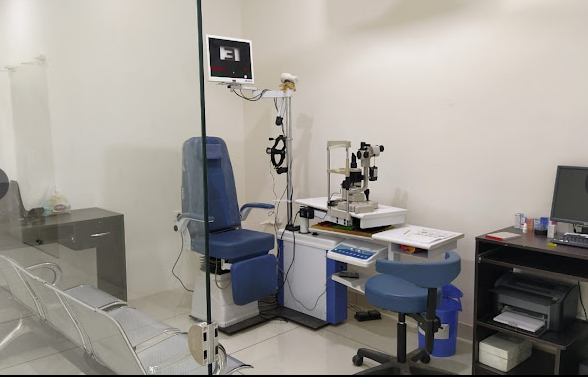 Dr. Manpreet Global Eye Hospital